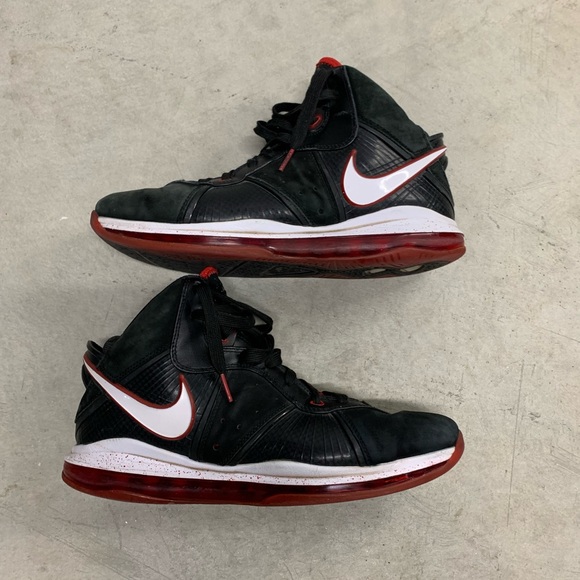 A1-Nike LeBron 8 VIII Bred Black/Red King James 2010 Size 11 417098 002 - Picture 1 of 7